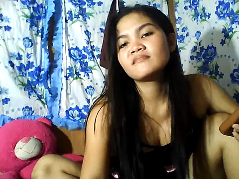 PinaySkinnyJust18 online show from June 2026 11:31:01 AM