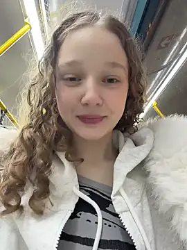 outside rosy online show from April 2026 08:40:02 PM