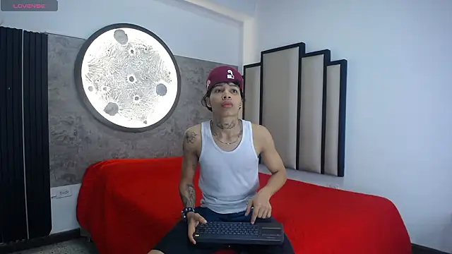 Dogan Renzo0 online show from February 2026 09:14:02 AM