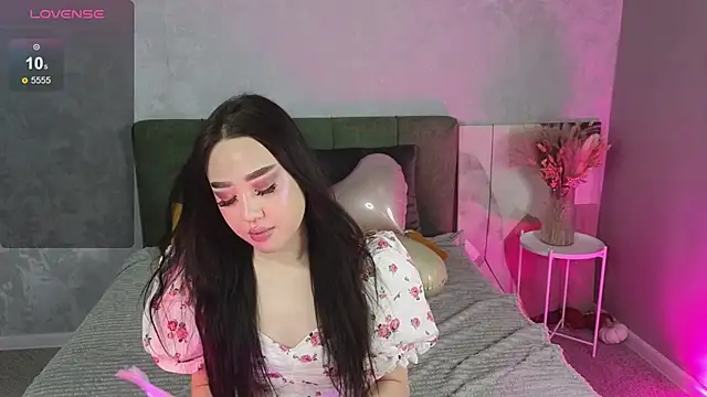 Snapshot of NaomiKim_ chatting on February 2026 01:24:02 AM NaomiKim online show from February 2026 01:24:02 AM