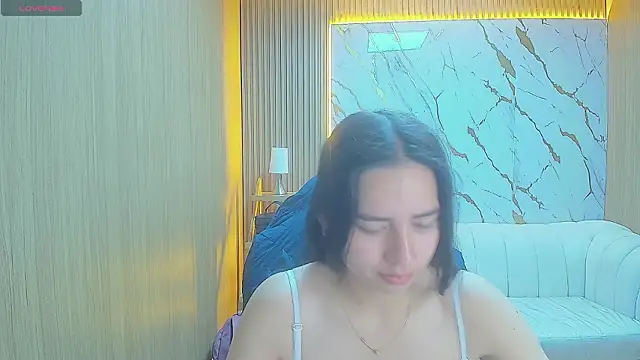 Qetsyah tf online show from February 2026 01:03:02 PM