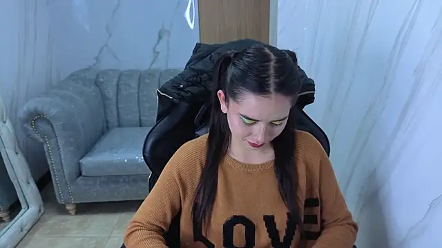 Qetsyah tf online show from February 2026 01:52:01 PM