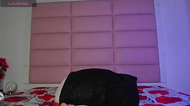 Catalinna 03 online show from April 2026 01:41:01 PM