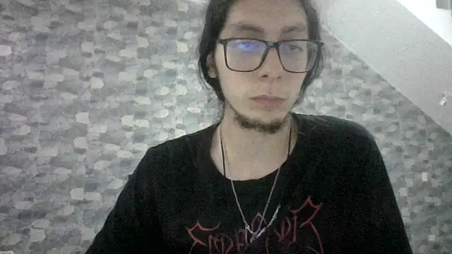 Snapshot of GaahlFrost chatting on June 2026 04:13:02 AM GaahlFrost online show from June 2026 04:13:02 AM