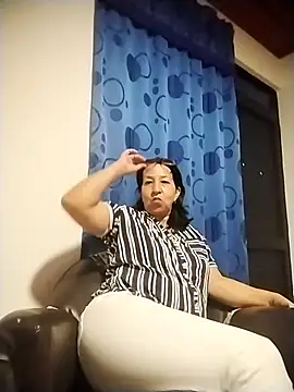 RosseLaure online show from May 2026 11:02:02 PM
