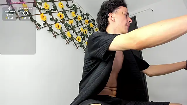 Snapshot of Maxxx_bigcockx chatting on May 2026 03:56:02 AM Maxxx bigcockx online show from May 2026 03:56:02 AM