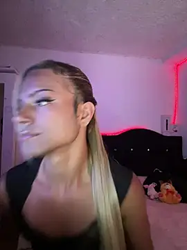 andyy x online show from April 2026 09:46:01 PM