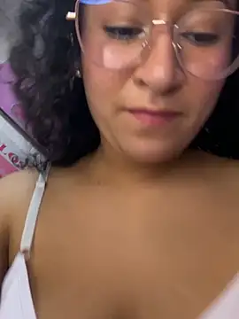 Dany Moon  online show from February 2026 06:22:01 AM