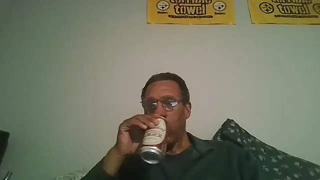 swimmer2496 online show from February 2026 02:54:01 AM