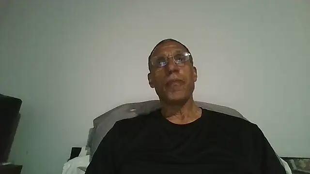 swimmer2496 online show from June 2026 12:49:01 AM