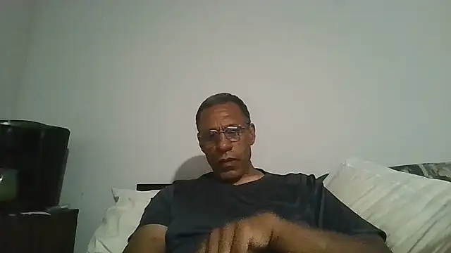 swimmer2496 online show from June 2026 05:01:01 AM
