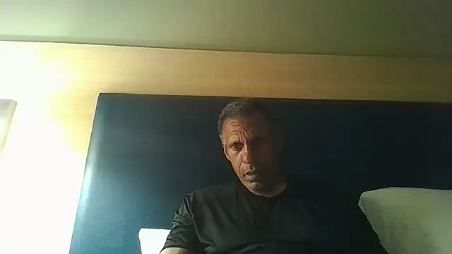 swimmer2496 online show from June 2026 07:13:01 AM