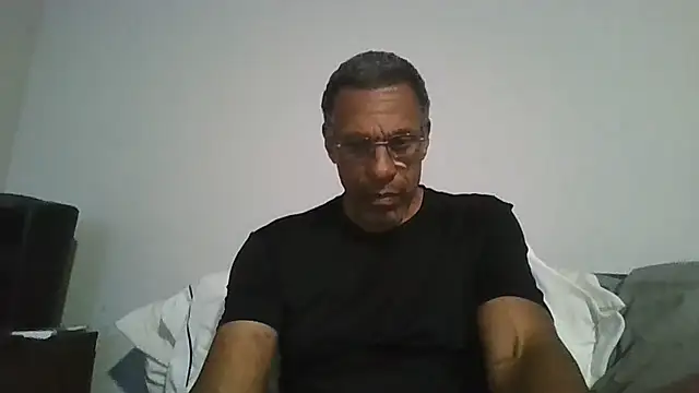 swimmer2496 online show from June 2026 02:18:02 AM