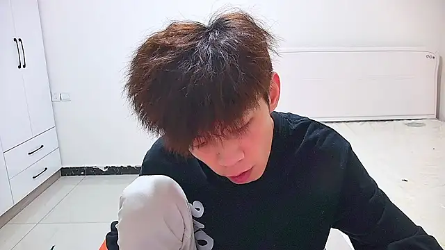 Snapshot of paofu-001 chatting on May 2026 07:50:02 AM paofu-001 online show from May 2026 07:50:02 AM