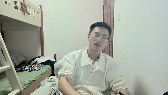 Aint686 online show from April 2026 05:20:02 PM