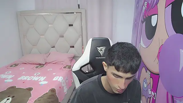 Akyra latinn online show from January 2026 04:11:01 PM