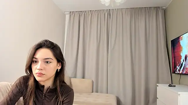 Snapshot of TreasaCrebs chatting on February 2026 06:17:02 PM TreasaCrebs online show from February 2026 06:17:02 PM