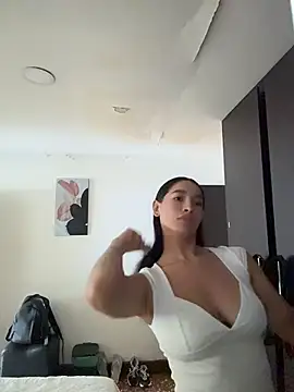 JuliaaVega online show from July 2026 06:20:01 PM