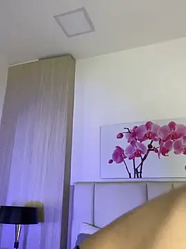 Snapshot of JuliaColemann chatting on June 2026 12:00:02 PM JuliaColemann online show from June 2026 12:00:02 PM