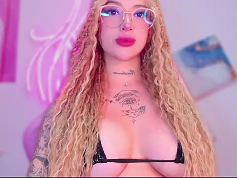 Snapshot of kaorianya chatting on February 2026 09:11:02 PM kaorianya online show from February 2026 09:11:02 PM