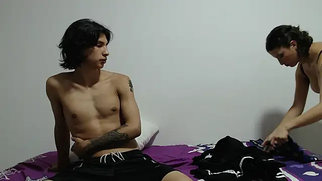 NezhandScyla online show from April 2026 03:35:01 AM