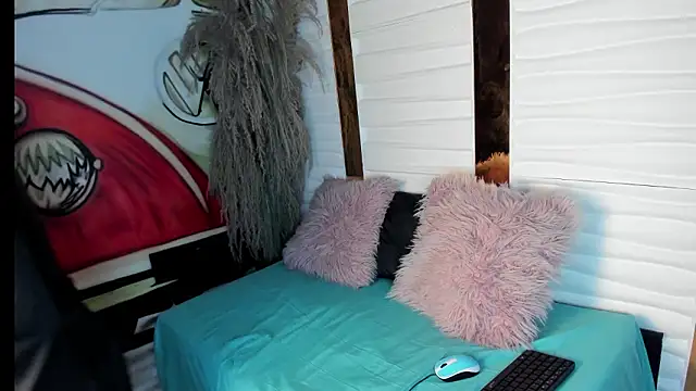 Snapshot of Mila_toro chatting on February 2026 07:56:02 PM Mila toro online show from February 2026 07:56:02 PM