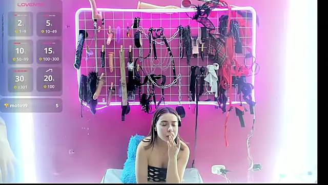 Snapshot of Slave_Melany_bdsm chatting on March 2026 07:32:01 PM Slave Melany bdsm online show from March 2026 07:32:01 PM