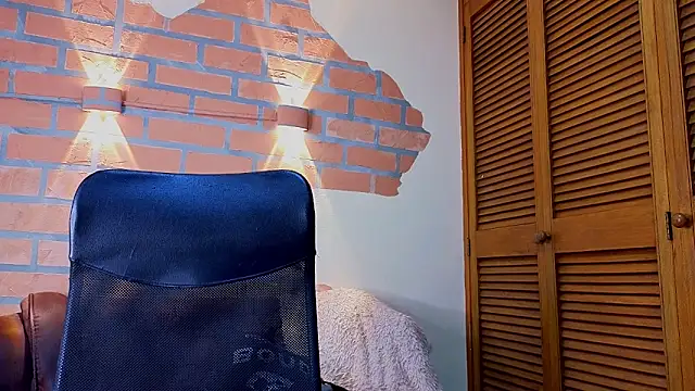 mister eithan online show from March 2026 01:43:02 AM