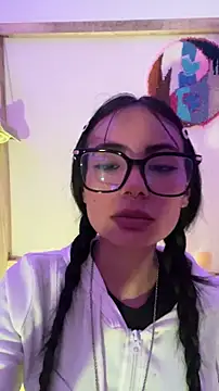  Lucycherry online show from June 2026 11:21:01 PM