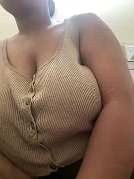 Snapshot of Real_Roma chatting on February 2026 09:13:01 PM Real Roma online show from February 2026 09:13:01 PM