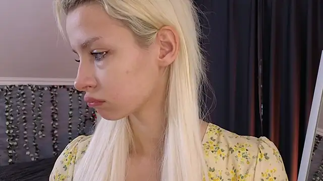 Snapshot of Naomi_Demio chatting on July 2026 11:06:01 AM Naomi Demio online show from July 2026 11:06:01 AM