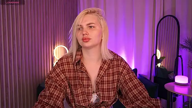 AmeliaWeells online show from May 2026 04:08:01 AM