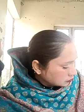 Snapshot of Cute-karisma1234 chatting on February 2026 01:48:01 AM Cute-karisma1234 online show from February 2026 01:48:01 AM