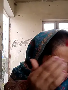 Snapshot of Cute-karisma1234 chatting on February 2026 01:46:02 AM Cute-karisma1234 online show from February 2026 01:46:02 AM