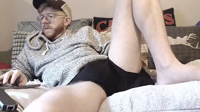 Gingerxl8 online show from February 2026 04:30:01 PM