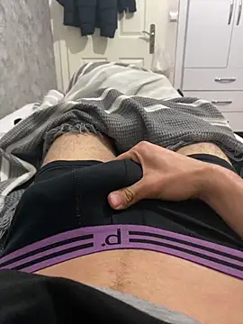 batuhanreal online show from February 2026 05:52:01 PM