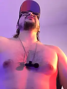 Derek Vow online show from February 2026 08:13:01 PM