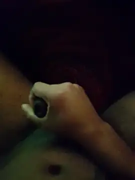 Luxfero76 online show from April 2026 11:29:02 PM