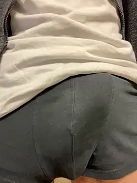 tip4sexxx online show from March 2026 05:15:01 PM