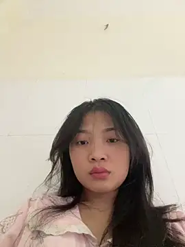 Snapshot of Lyn-be99 chatting on February 2026 02:12:02 AM Lyn-be99 online show from February 2026 02:12:02 AM