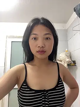 Snapshot of Lyn-be99 chatting on March 2026 10:27:02 PM Lyn-be99 online show from March 2026 10:27:02 PM