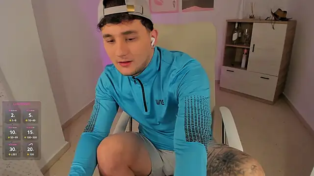 Snapshot of Massimo_Fiore chatting on February 2026 02:44:01 AM Massimo Fiore online show from February 2026 02:44:01 AM