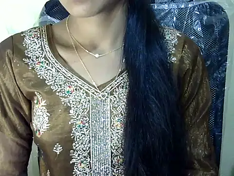 Snapshot of Khushi_v chatting on February 2026 02:37:02 PM Khushi v online show from February 2026 02:37:02 PM