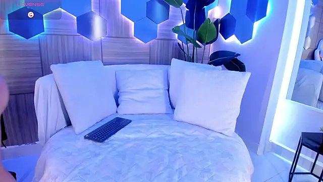 Snapshot of KatyaKozlov chatting on February 2026 07:54:02 PM KatyaKozlov online show from February 2026 07:54:02 PM