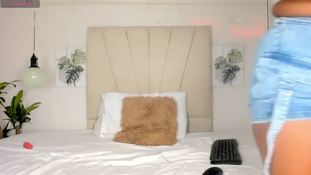 Ashley Ebony   online show from February 2026 12:55:01 PM