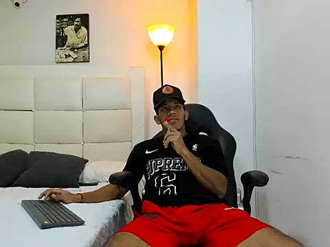 ricky spensar23cm  online show from February 2026 02:12:02 AM