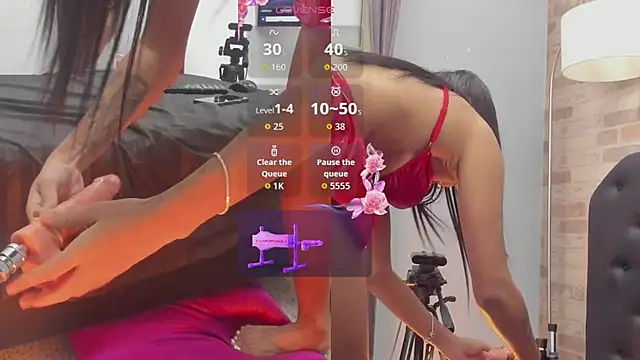 Snapshot of emmagirl0 chatting on February 2026 02:13:02 PM emmagirl0 online show from February 2026 02:13:02 PM