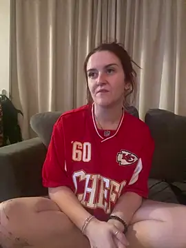 Snapshot of PoppySlut6999 chatting on February 2026 09:33:02 PM PoppySlut6999 online show from February 2026 09:33:02 PM