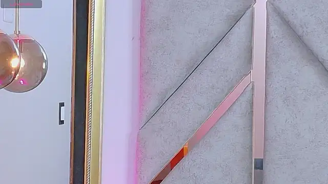 Sally-Noa online show from February 2026 01:40:01 PM