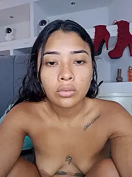 Snapshot of Layla_em chatting on February 2026 02:36:01 PM Layla em online show from February 2026 02:36:01 PM